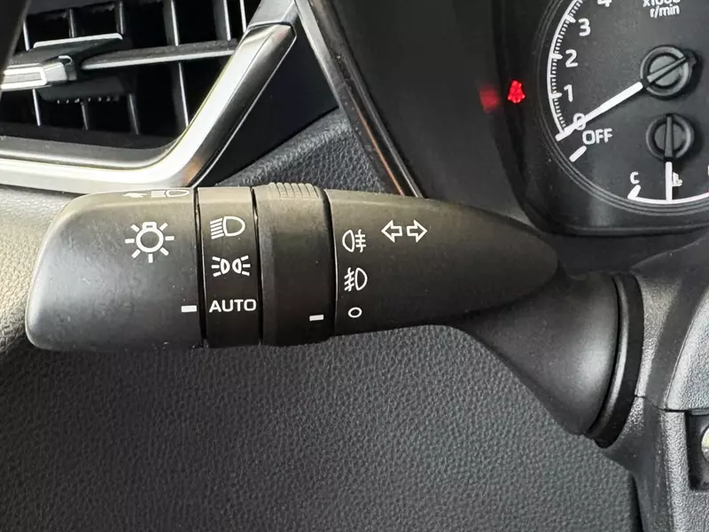 Toyota Corolla 1.8 125H Active E-CVT 122cv Hybrid 122 CV Automático